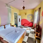 Hoang Nam - 617 Nguyen Thi Dinh, Q2 - By Bay Hostel